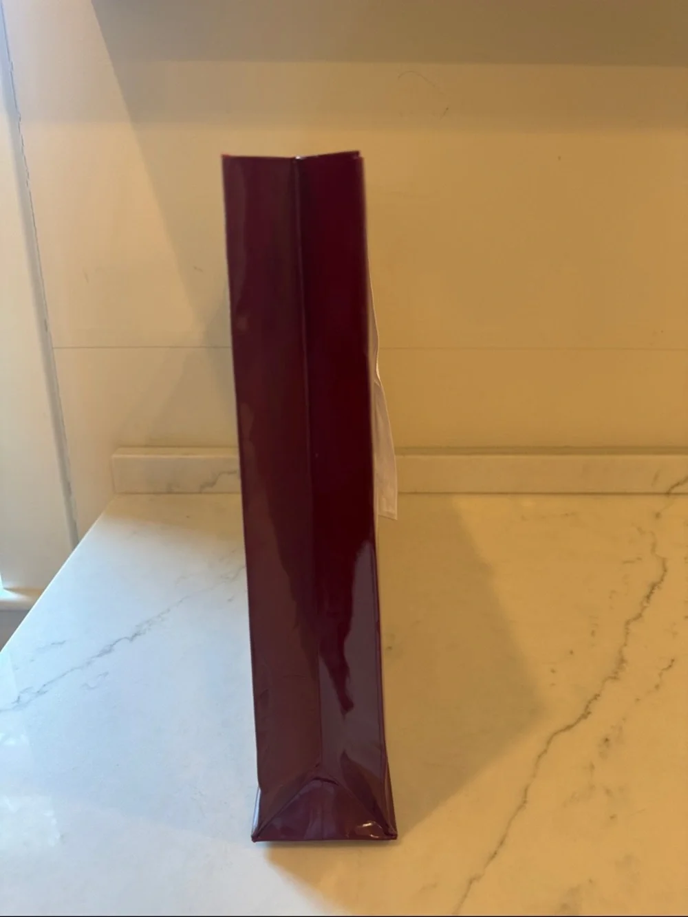 Gucci Glossy Wine Red Logo shopping Bag 19x15x2
